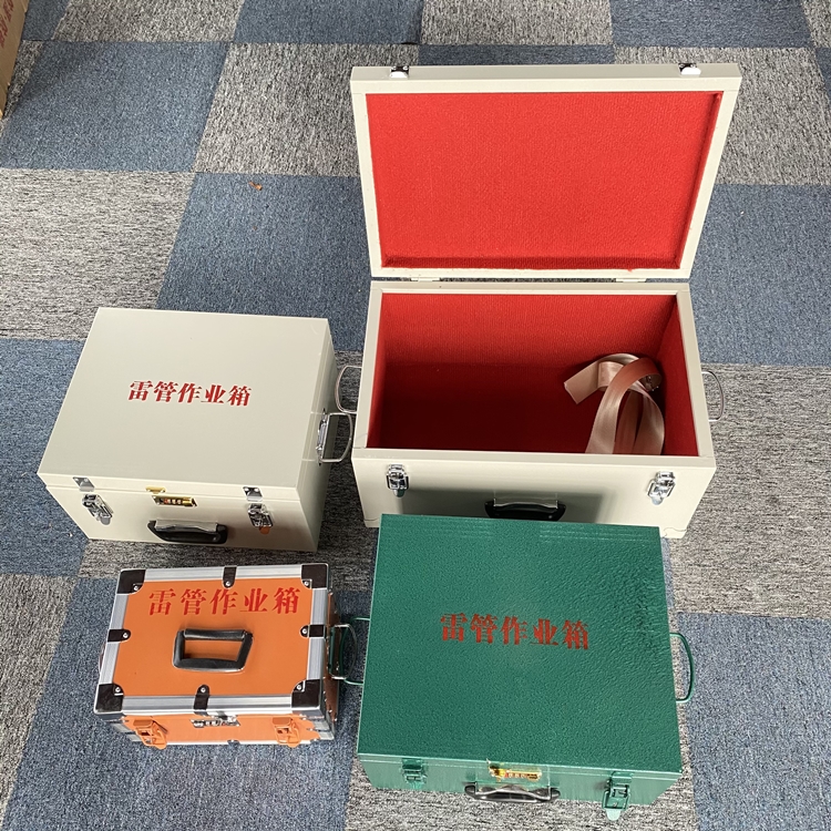 青云谱爆破工程作业箱如何选择？玻璃钢与传统材质的全面对比